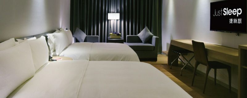 Just Sleep Kaohsiung Station Hotel Bagian luar foto